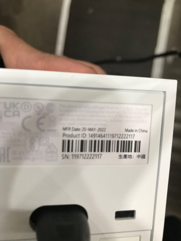 Photo 1 of Microsoft Xbox Series S 512GB Game All-Digital Console + 1 Xbox Wireless1 Controller, White - 1440p Gaming Resolution, 4K Streaming Media Playback, WiFi