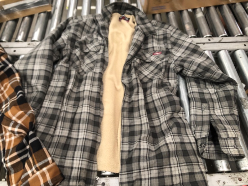 Photo 3 of 2 Pack Wolverine Plaid Jackets, 
XL