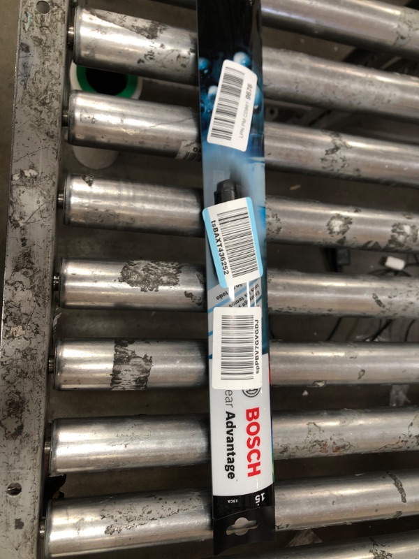 Photo 2 of In great condition. BOSCH Clear Advantage 15CA Beam Wiper Blade - 15" (Single) 15CA (15")