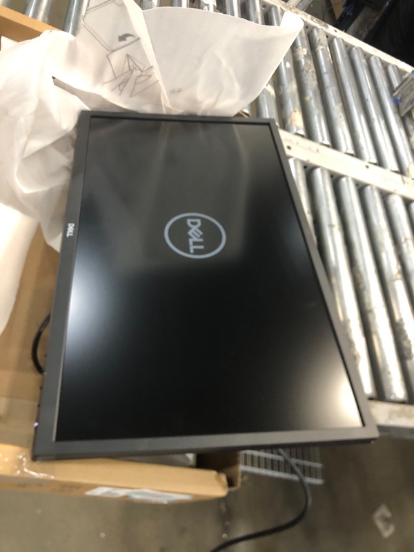 Photo 1 of Dell SE2422HX Monitor - 24 inch