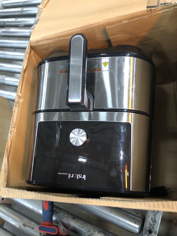 Photo 1 of airfryer