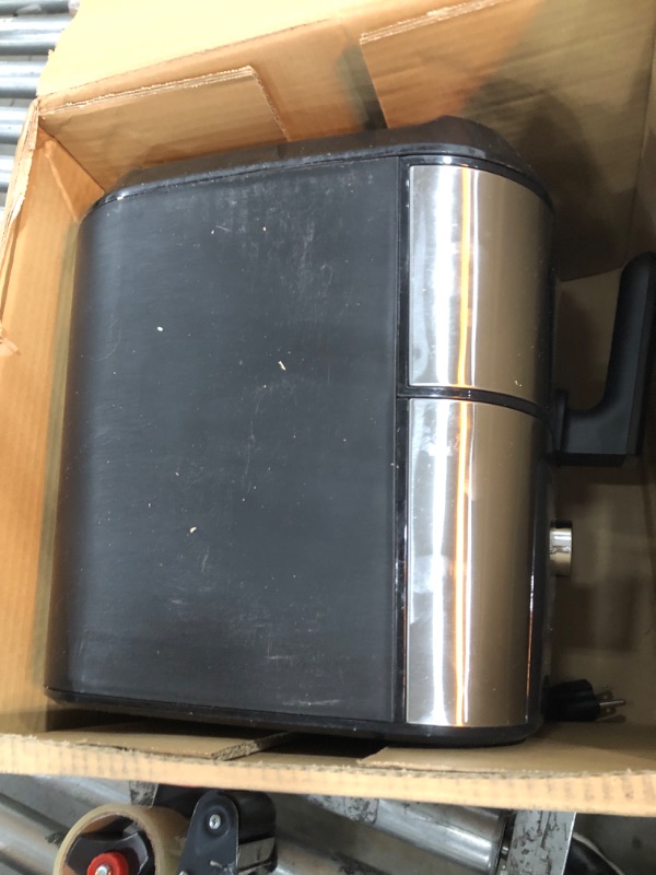 Photo 1 of airfryer