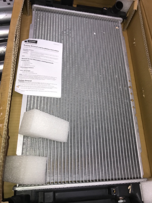 Photo 2 of Denso 2210514 Radiator