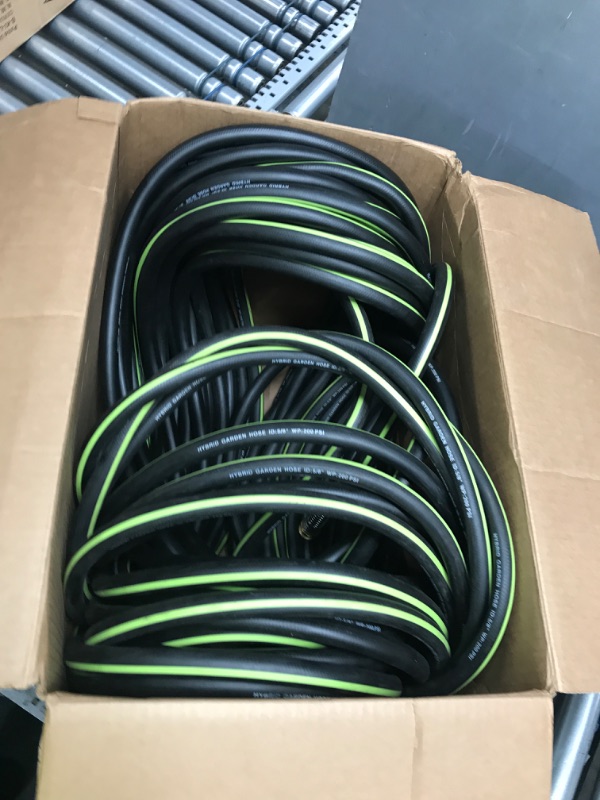 Photo 1 of 200 ft Hybrid Garden Hose–No Kink,Heavy Duty,Long Lightweigh Flexible,Leakproof RV Water Hose–5/8 in ID,3/4"Solid Brass Connectors-Rubber Car Hoses Pipe for Outdoor Watering,600 Burst PSI 200ft black-green