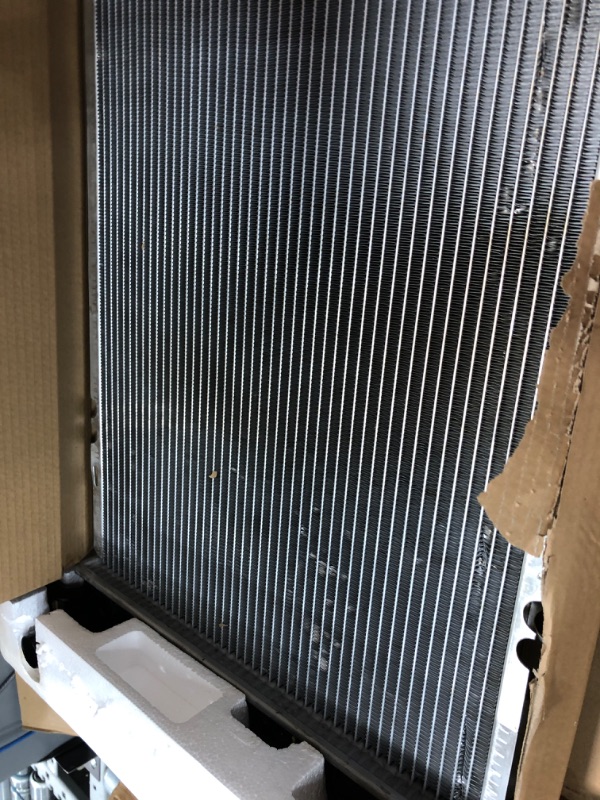 Photo 2 of DWVO 34'' Core Radiator Compatible Compatible with Chevy Silverado Suburban GMC Yukon Sierra Tahoe Escalade Hummer H2 4.3L 4.8L 5.3L 6.0L 6.2L V8 DWRD1001