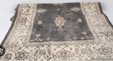 Photo 1 of 2'6X 7' BEIGE/BROWN RUGGABLE RUG 