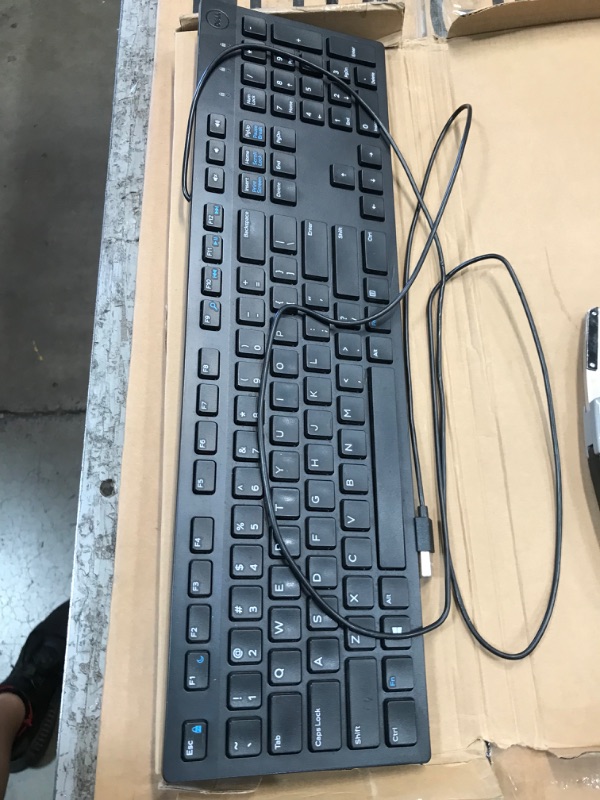 Photo 2 of Dell Wired Keyboard - Black KB216 (580-ADMT)