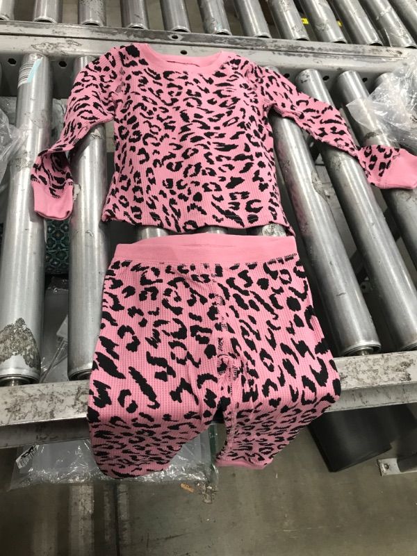 Photo 1 of amazon essentials girl pink chetah set size 3T