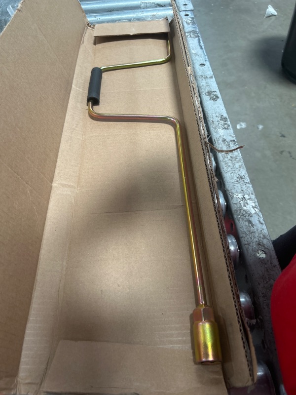 Photo 1 of Lippert Manual Crank Handle for Scissor Jacks and Tongue Jacks — Retracts Lippert Landing Gear and Slide-Out Assemblies - Suitable for Power Tongue Jacks During Power Failure — 285324
