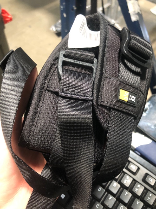 Photo 2 of Case Logic Quick Sling Cross-body Camera Strap
