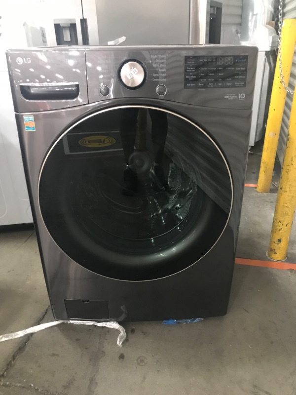 Photo 2 of LG 27 Inch Wide 4.5 Cu. Ft. Energy Star Rated Front Loading Washer with TurboWash
