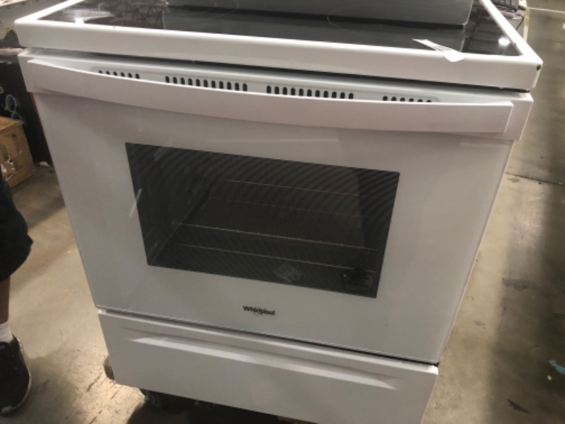 Photo 6 of Whirlpool 30-in Smooth Surface 4 Elements 5.3-cu ft Freestanding Electric Range (White)