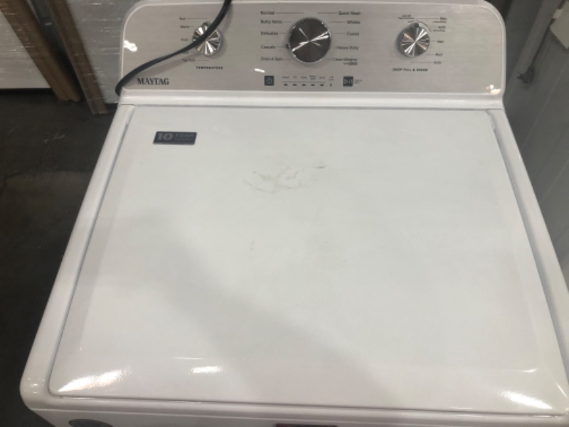 Photo 7 of Maytag 4.5-cu ft High Efficiency Agitator Top-Load Washer (White)