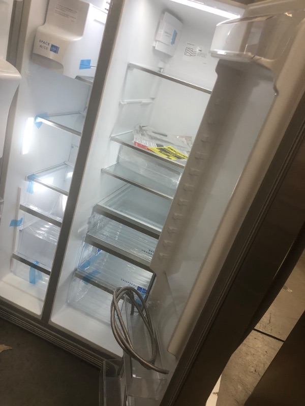 Photo 14 of Frigidaire 25.6-cu ft Side-by-Side Refrigerator with Ice Maker (Fingerprint Resistant Stainless Steel) ENERGY STAR