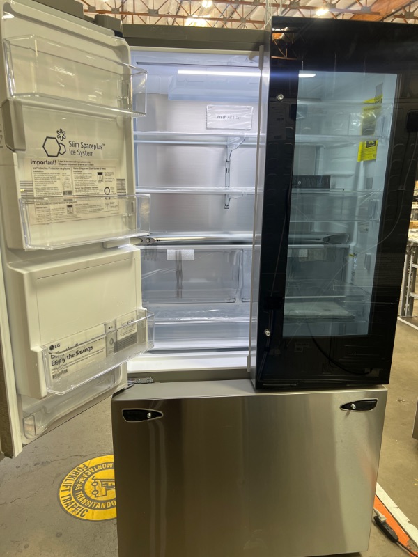 Photo 3 of LG InstaView 25.5-cu ft Counter-depth Smart French Door Refrigerator with Dual Ice Maker (Stainless Steel) ENERGY STAR