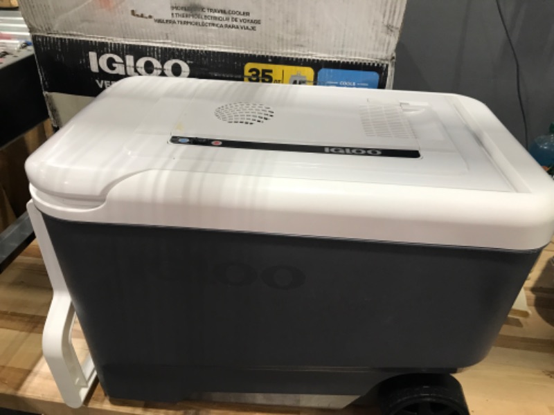 Photo 3 of ***UNABLE TO TEST*** Igloo Thermoelectric Iceless 28-40 Qt Electric Plug-in 12V Coolers 35 Qt Roller+