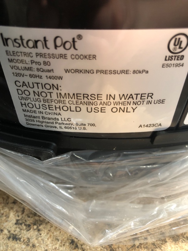 Photo 3 of ***damaged***Instant Pot 8-Qt. Pro Pressure Cooker