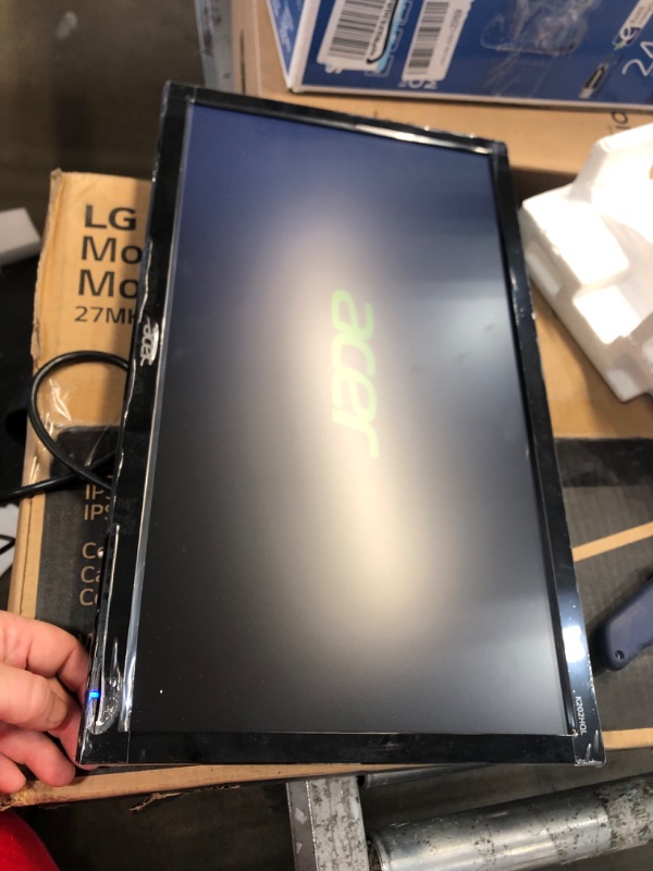 Photo 1 of Acer K202HQL bi 19.5” HD+ (1600 x 900) TN Monitor | 60Hz Refresh Rate | 5ms Response Time | NTSC 72% Color Gamut I Tilt VESA Compatible For Work or Home | HDMI Port 1.4 & VGA Port,Black 19.5-inch (HD+ 1600 x 900, HDMI)