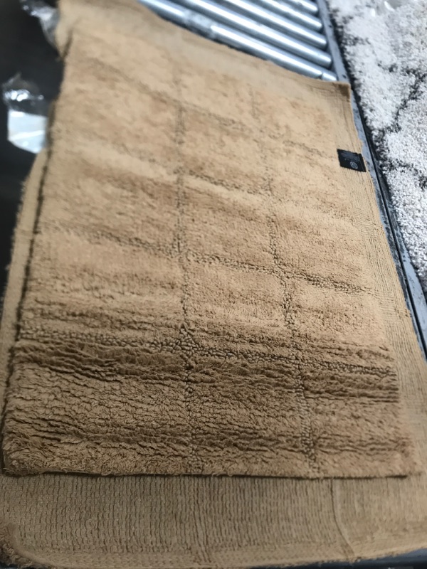 Photo 1 of 2-piece brown bathroom rugs - 1'8" x 2'5" , 3'x 2' 