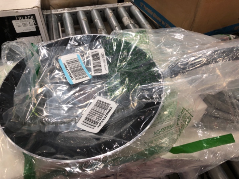 Photo 1 of 12" black pan 