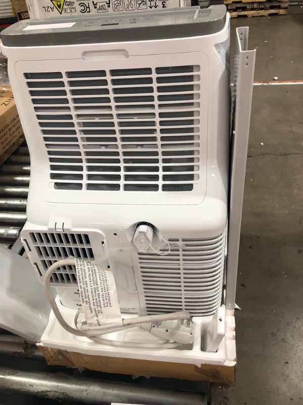 Photo 2 of ***TESTED/ POWERS ON***BLACK+DECKER BPACT10WT AC with Remote Control Portable Air Conditioner, 10,000 BTU, White White 10,000 BTU
