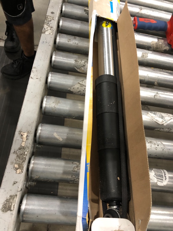 Photo 2 of Bilstein 5100 Series 2019 Chevrolet Silverado 1500 / GMC Sierra 1500 B8 Shock Absorber (24-293471)