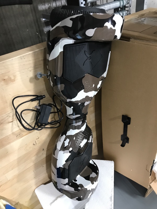 Photo 2 of (PARTS ONLY/DOSEN"T HOLD A CHARGE) Hover-1 Helix Electric Hoverboard | 7MPH Top Speed, 4 Mile Range, 6HR Full-Charge,Camo