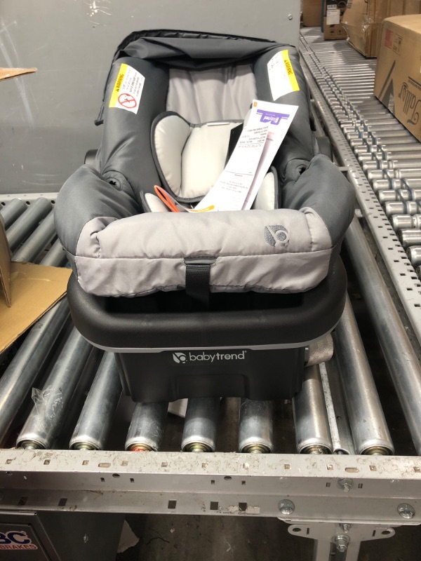 Photo 2 of Baby Trend 35 Infant Car Seat Grey