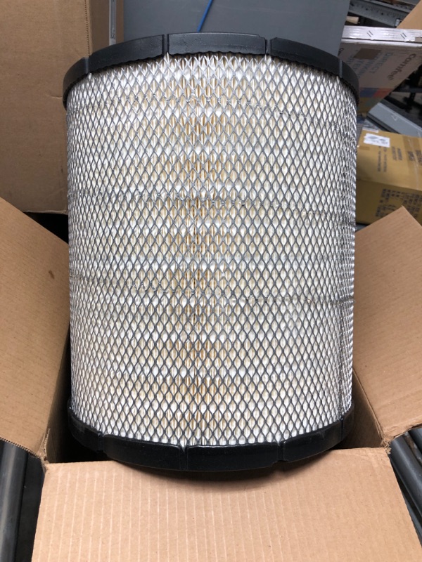 Photo 2 of Luberfiner LAF1849 Radial Seal Heavy Duty Engine Air Filter Fits Select for Detroit 60 Series, Ford L Series, Freightliner Century