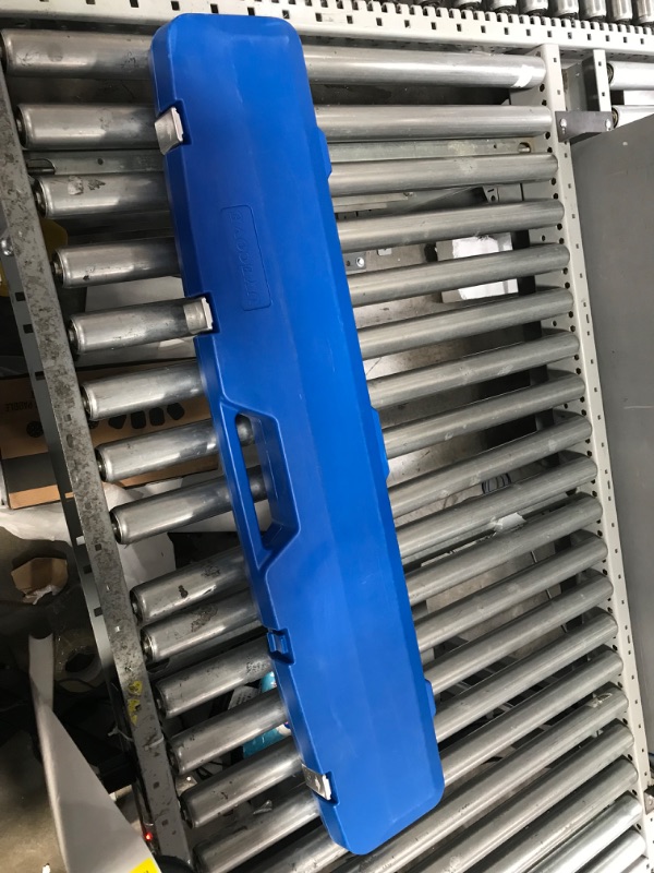 Photo 1 of **MISSING ACCESSORIES**UYECOVE 3/8-Inch Drive Click Torque Wrench 4 Pcs Set, 10~45FT/13.5-61N.m, Torque Wrench 3/8 Extention Bar, 3/8'' to 1/2'' Adaptor and 3/8'' to 1/4'' Adaptor, Dual-Direction Adjustable Quick Release
