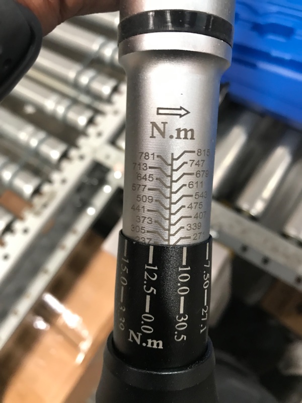 Photo 3 of **MISSING ACCESSORIES**UYECOVE 3/8-Inch Drive Click Torque Wrench 4 Pcs Set, 10~45FT/13.5-61N.m, Torque Wrench 3/8 Extention Bar, 3/8'' to 1/2'' Adaptor and 3/8'' to 1/4'' Adaptor, Dual-Direction Adjustable Quick Release
