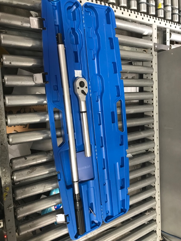 Photo 1 of **MISSING ACCESSORIES**UYECOVE 3/8-Inch Drive Click Torque Wrench 4 Pcs Set, 10~45FT/13.5-61N.m, Torque Wrench 3/8 Extention Bar, 3/8'' to 1/2'' Adaptor and 3/8'' to 1/4'' Adaptor, Dual-Direction Adjustable Quick Release

