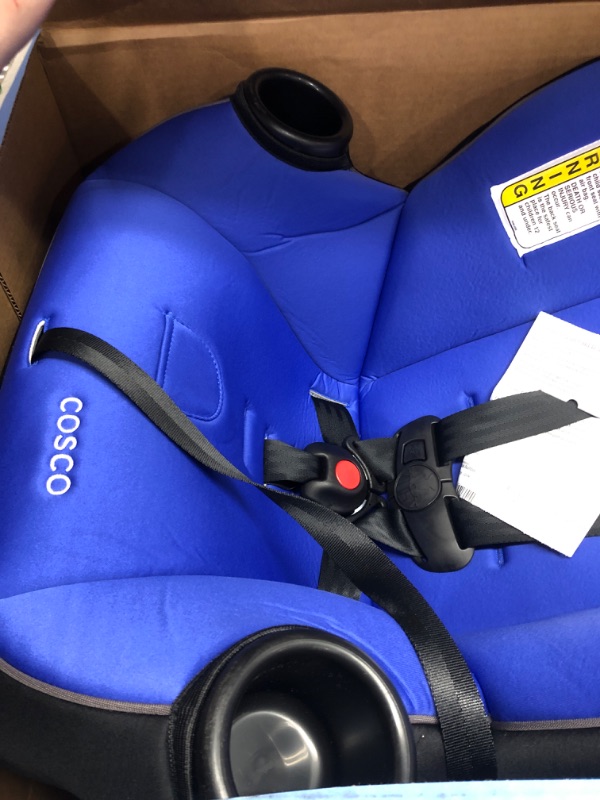 Photo 4 of Cosco Onlook 2-in-1 Convertible Car Seat, Rear-Facing 5-40 pounds and Forward-Facing 22-40 pounds and up to 43 inches, Vibrant Blue