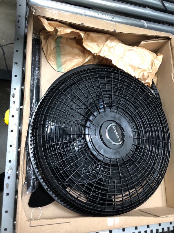 Photo 2 of * not functional * sold for parts *
Lasko Elegance & Performance Pedestal Fan, 18 Inch, Black 1827 & 1820 18?