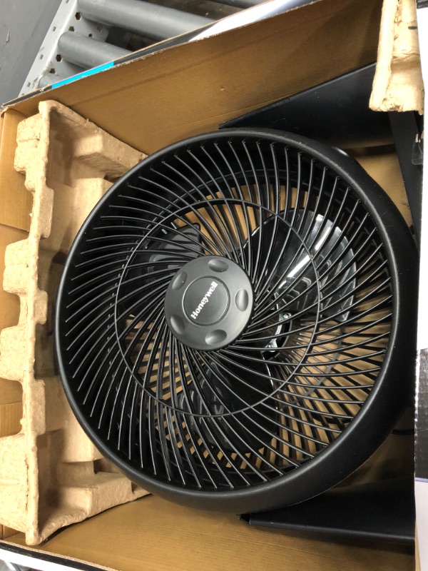 Photo 3 of 12 in. 3 Speed Whole Room Circulator Floor Fan