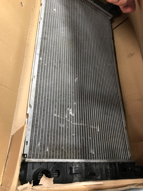 Photo 2 of A-Premium Engine Coolant Radiator Compatible with Chevy Silverado, Suburban, Tahoe & GMC Sierra, Yukon & Cadillac Escalade, Automatic Transmission, With TOC, Without EOC, Replace# 15193108, 2423 Without Engine Oil Cooler