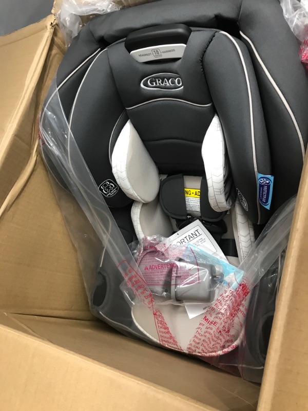 Photo 2 of Graco Extend2Fit Convertible Car Seat | Ride Rear Facing Longer with Extend2Fit, Redmond 2-in-1 Redmond