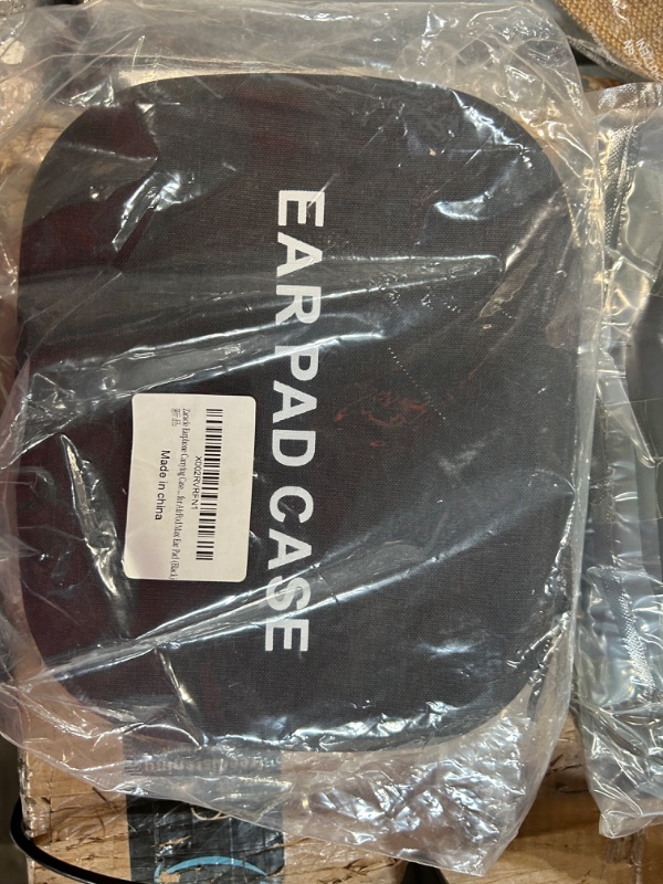 Photo 1 of **MISCELLANEOUS BUNDLE**
