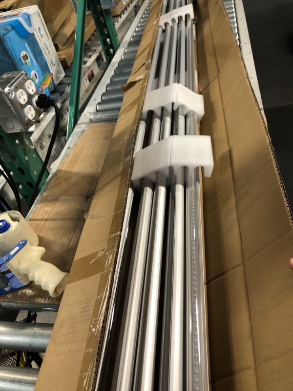 Photo 3 of **DAMAGED**  ONLYLUX 8ft R17D LED Tube Light, F96t12 HO 8 Foot Led Bulbs, 96'' 8ft led Shop Light to Replace T8 T12 Fluorescent Light Bulbs 5 GOOD