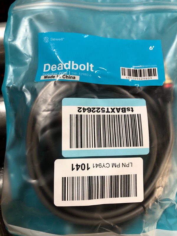 Photo 2 of Sewell Deadbolt Terminated Speaker Wire, 6 ft, 259 Strand, 12 AWG Pure Copper, OFC, Deadbolt Banana Plugs SW-32980-6 6 Feet Deadbolt Speaker Wire