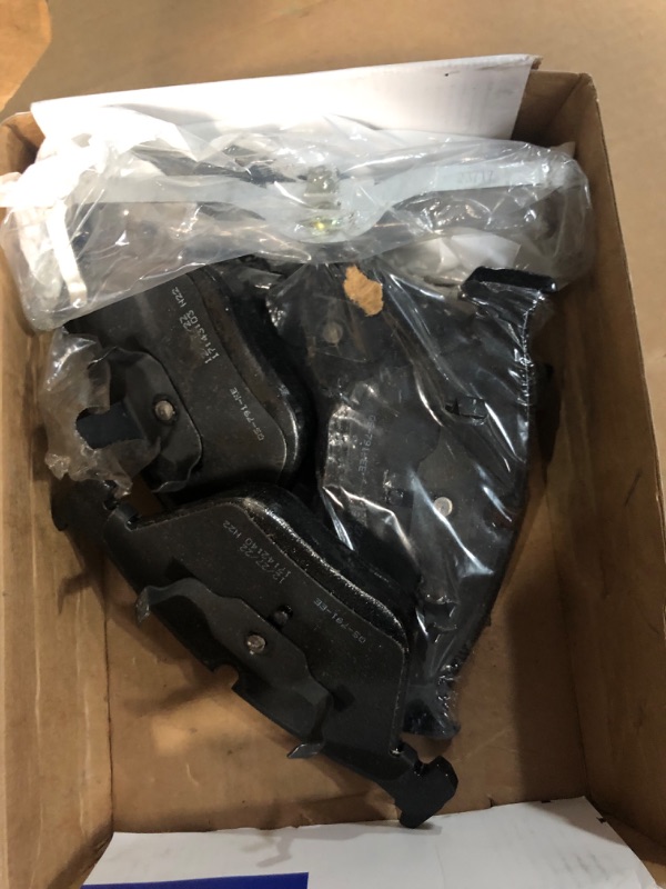 Photo 3 of *USED* Wagner Brake QuickStop ZX918 Semi-Metallic Disc Brake Pad Set QS - Semi-Metallic ZX918