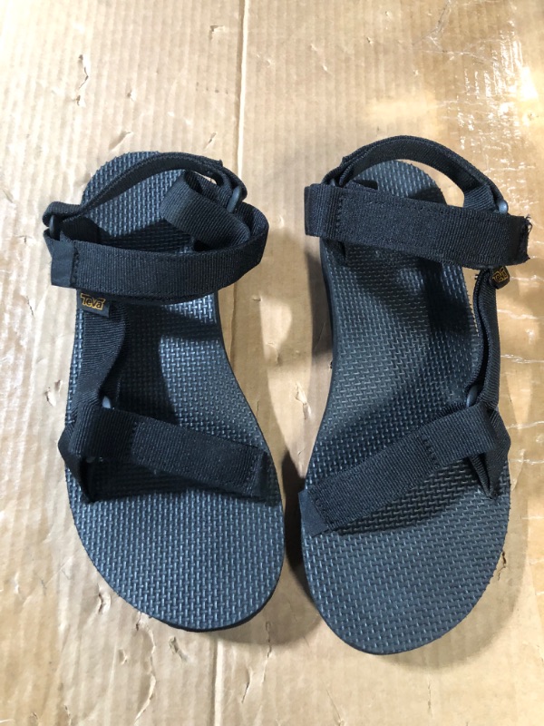 Photo 2 of *USED* TEVA Women's Original Universal Comfortable Quick-Drying Casual Sport Sandal, size 8 Black