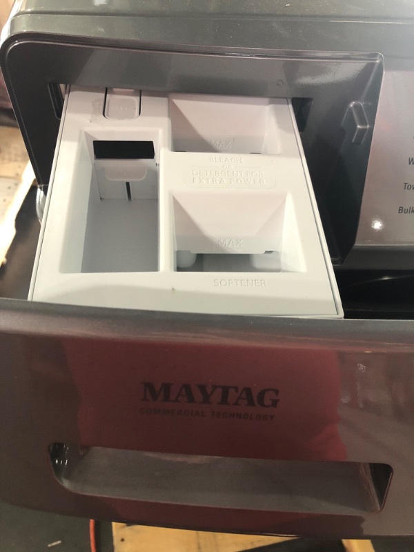 Photo 4 of **USED TESTED POWERS ON** Maytag 4.5-cu ft High Efficiency Stackable Steam Cycle Front-Load Washer (Metallic Slate) ENERGY STAR
