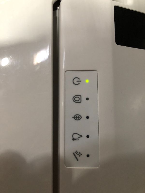 Photo 5 of ***LIGHTS UP WHEN PLUGGED IN - UNABLE TO TEST FURTHER***
TOTO SW3084#01 WASHLET C5 Electronic Bidet Toilet Seat with PREMIST and EWATER+ Wand Cleaning