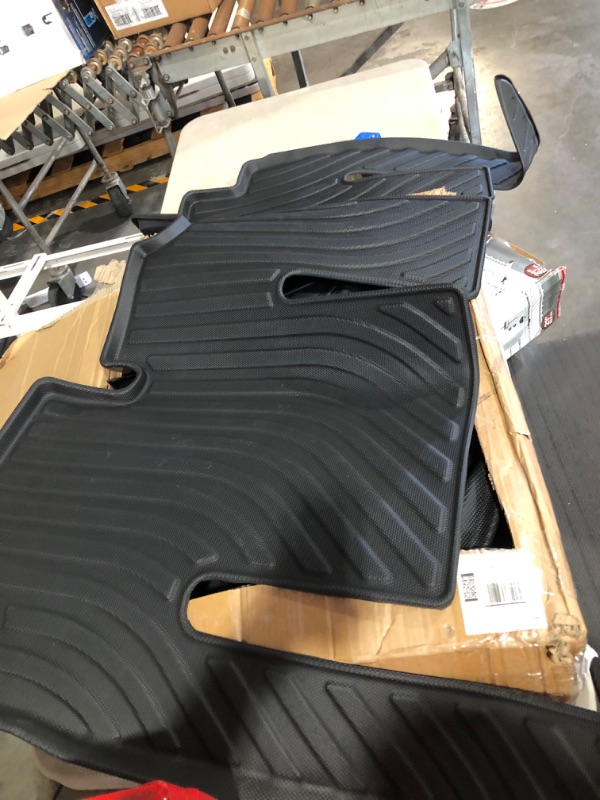 Photo 8 of *MINOR BENDING*
TSLAUCAY Tesla Model X Floor Mat 2022 2023 Model X