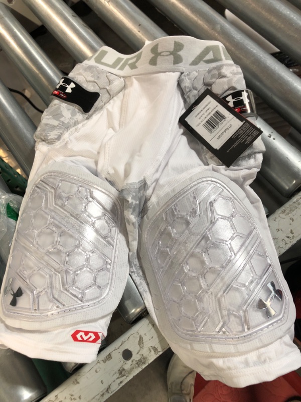 Photo 1 of Under Armour Unisex Teen UA20380 Gameday Armour Pro 5Pad Girdle Nov Y, WCAMO, Youth M US