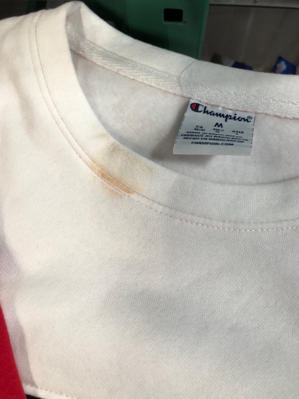 Photo 1 of **SEE NOTES** PREVIOUSLY OWNED LOBOS SWEATSHIRT - M 