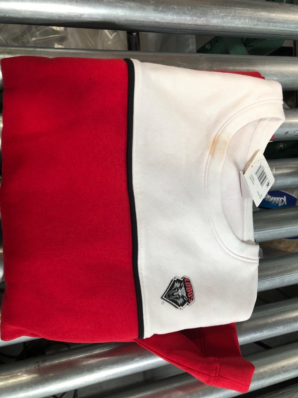 Photo 1 of **SEE NOTES** PREVIOUSLY OWNED LOBOS SWEATSHIRT - M 