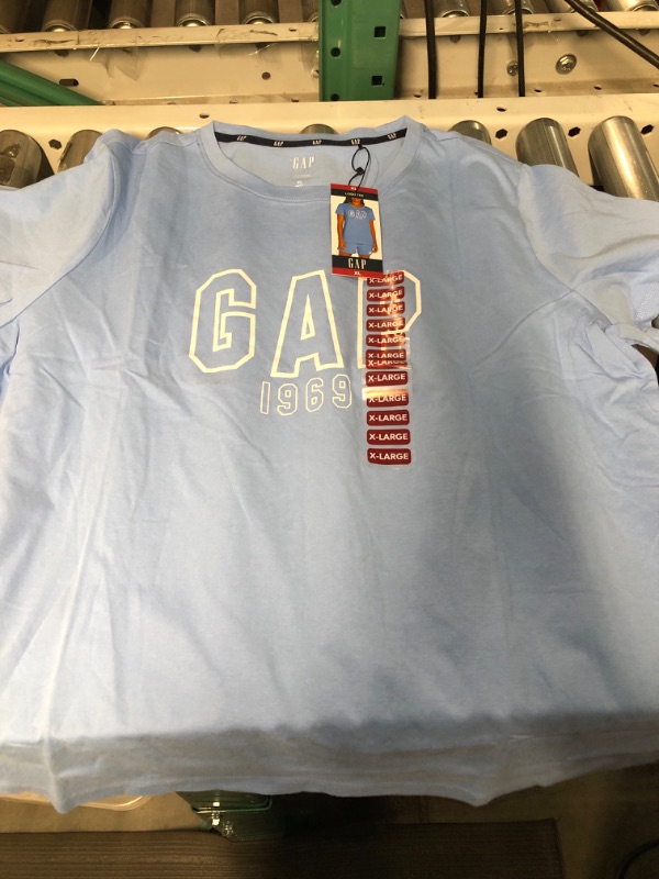 Photo 2 of GAP Ladies Graphic Logo Crew Neck Short Sleeve Tee - SIZE XL