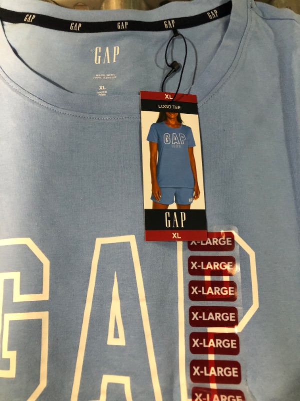 Photo 3 of GAP Ladies Graphic Logo Crew Neck Short Sleeve Tee - SIZE XL